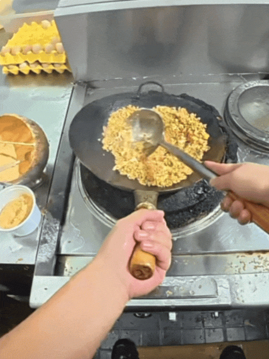 迪时策略 超百万人围观，带动1.1万单交易，抖音后厨直播大战带飞线下消费